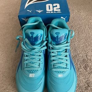 Brand new! Lamelo Ball MB.02 rookie of the year edition size 8.5